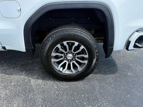 Used 2022 GMC Sierra 1500 AT4 w/ AT4 Premium Package AWD/4WD image 42