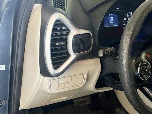 Used 2020 Kia Soul S FWD image 10