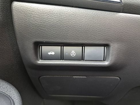Used 2026 Nissan Sentra SV w/ SV Convenience Package FWD image 15