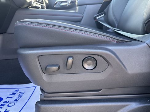 New 2026 Chevrolet Suburban RST image 15