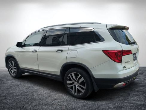 Used 2017 Honda Pilot Elite image 6