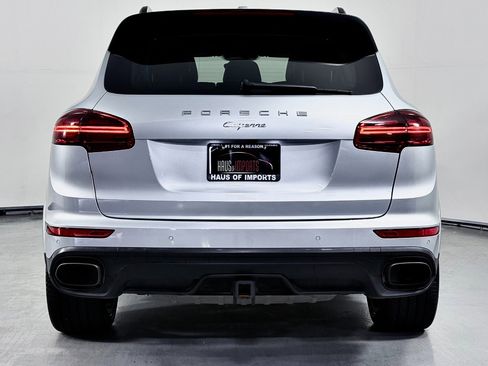 Used 2018 Porsche Cayenne Platinum Edition w/ Premium Package Plus image 8