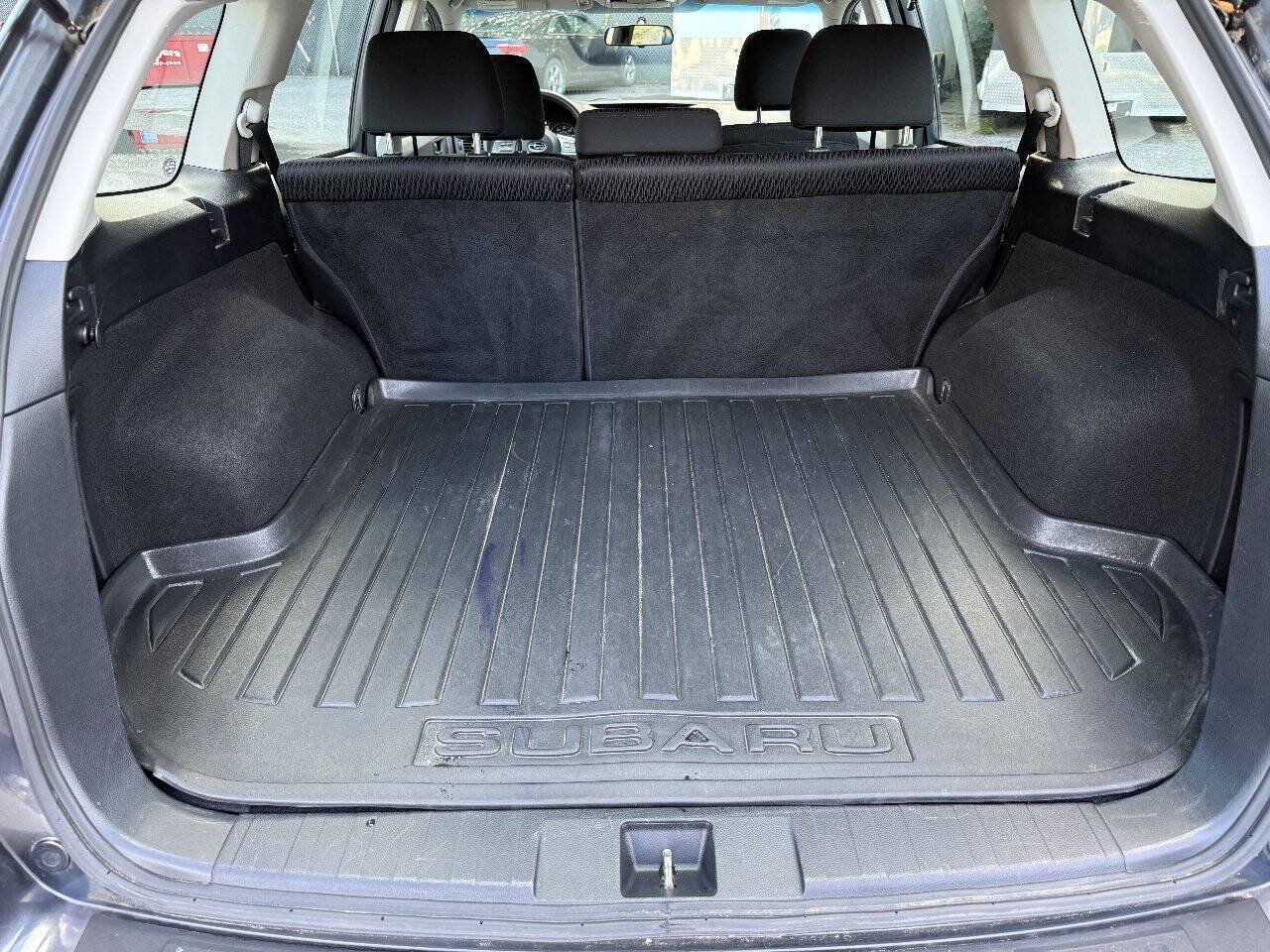 Used 2011 Subaru Outback 2.5i AWD/4WD image 12
