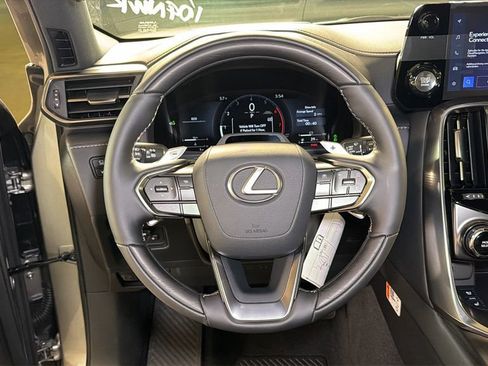New 2026 Lexus LX 600 4WD w/ Luxury Package image 17