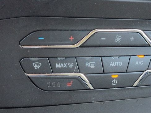 Used 2020 Ford Edge SEL FWD image 23