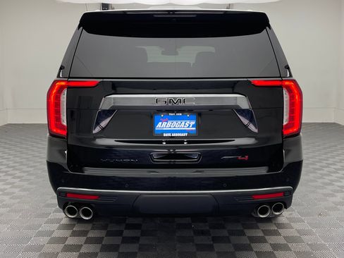 Used 2023 GMC Yukon XL AT4 w/ AT4 Premium Plus Package AWD/4WD image 10