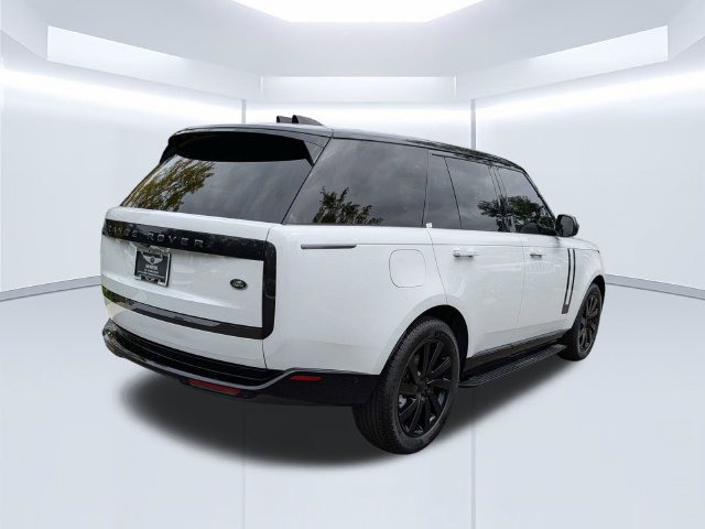 Used 2023 Land Rover Range Rover SE AWD/4WD image 4