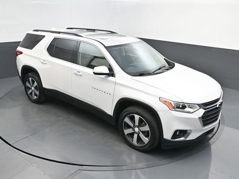 Used 2020 Chevrolet Traverse LT w/ LT Premium Package image 33