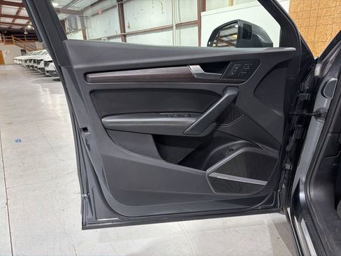 Used 2022 Audi Q5 2.0T Premium Plus image 25