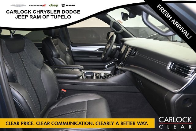 Used 2023 Jeep Wagoneer Series II AWD/4WD image 39
