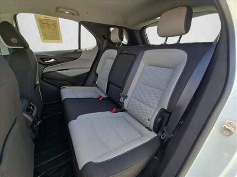Used 2020 Chevrolet Equinox LS w/ LS Convenience Package FWD image 18