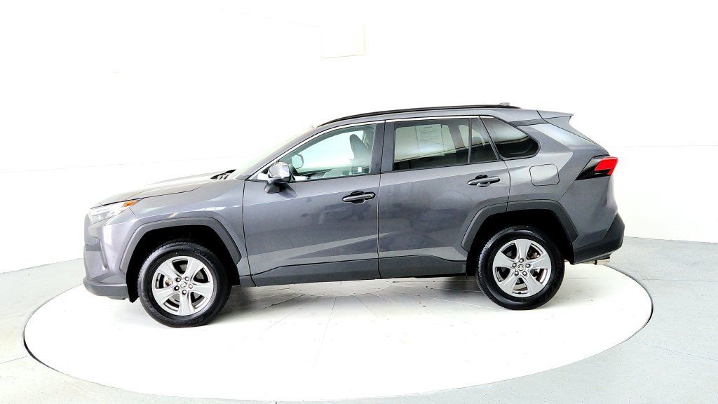 Certified 2024 Toyota RAV4 XLE w/ Convenience Package AWD/4WD image 3