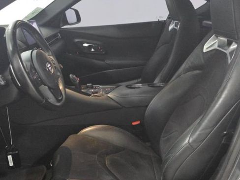 Used 2021 Toyota Supra RWD image 5