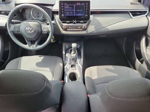 Used 2021 Toyota Corolla LE FWD image 16