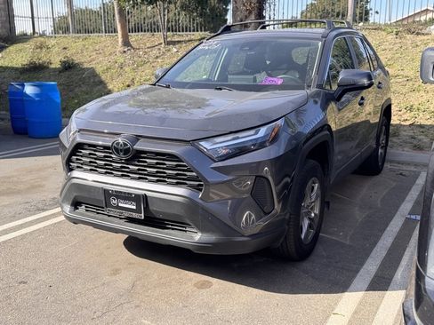 Used 2024 Toyota RAV4 XLE image 3