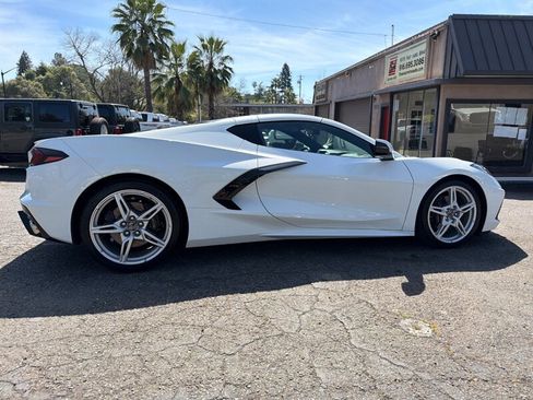 Used 2021 Chevrolet Corvette Stingray Coupe w/ 1LT RWD image 8