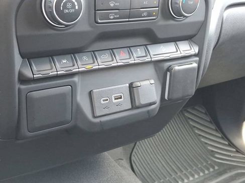 Used 2024 Chevrolet Silverado 1500 Custom Trail Boss AWD/4WD image 25