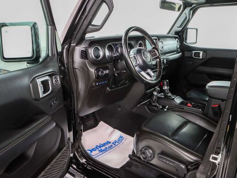 Used 2021 Jeep Wrangler Unlimited Sahara w/ Cold Weather Group image 3