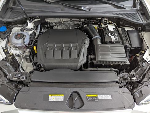 Certified 2025 Audi Q3 2.0T Premium Plus w/ Premium Plus Package image 32