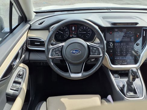 Used 2025 Subaru Outback Limited AWD/4WD image 4