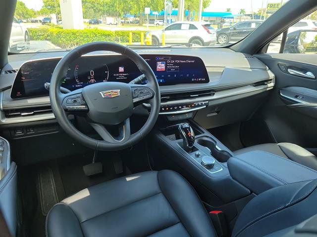 Certified 2025 Cadillac XT4 Premium Luxury FWD image 31