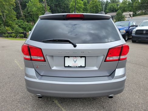 Used 2018 Dodge Journey SE w/ Comfort/Convenience Group AWD/4WD image 6