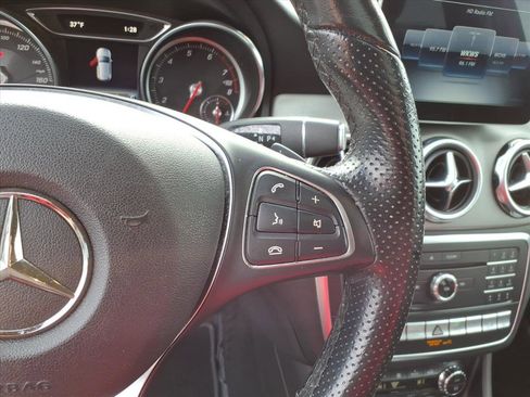 Certified 2019 Mercedes-Benz GLA 250 GLA 250 image 17