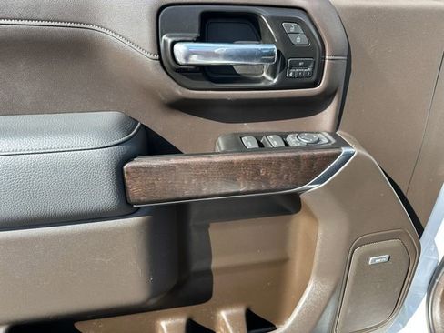 Used 2022 GMC Sierra 2500 Denali image 41