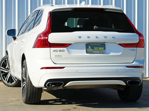 Used 2019 Volvo XC60 T5 R-Design w/ Protection Package image 4