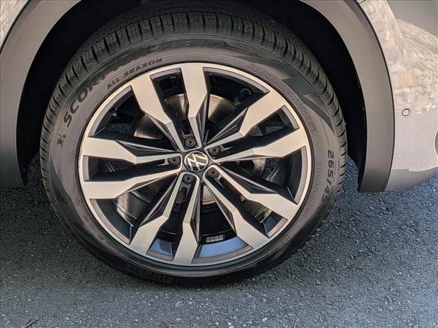 Used 2021 Volkswagen Atlas SEL Premium AWD/4WD image 7