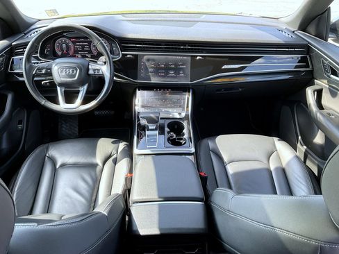 Used 2019 Audi Q8 Premium image 12