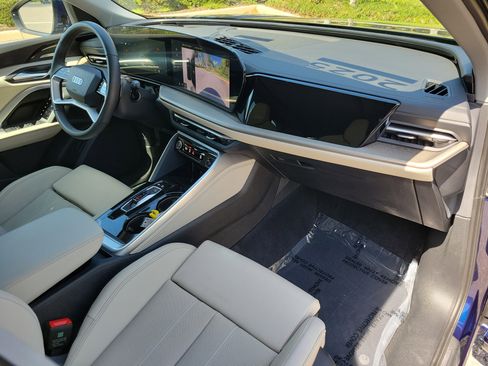 Used 2025 Audi Q5 Premium Plus w/ Premium Plus image 13