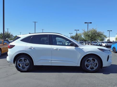 Certified 2023 Ford Escape ST-Line w/ Tech Pack #1 FWD image 7