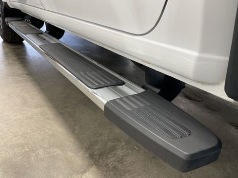 Used 2024 GMC Sierra 3500 Denali image 19