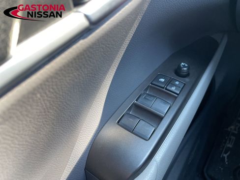 Used 2022 Toyota Camry SE image 45