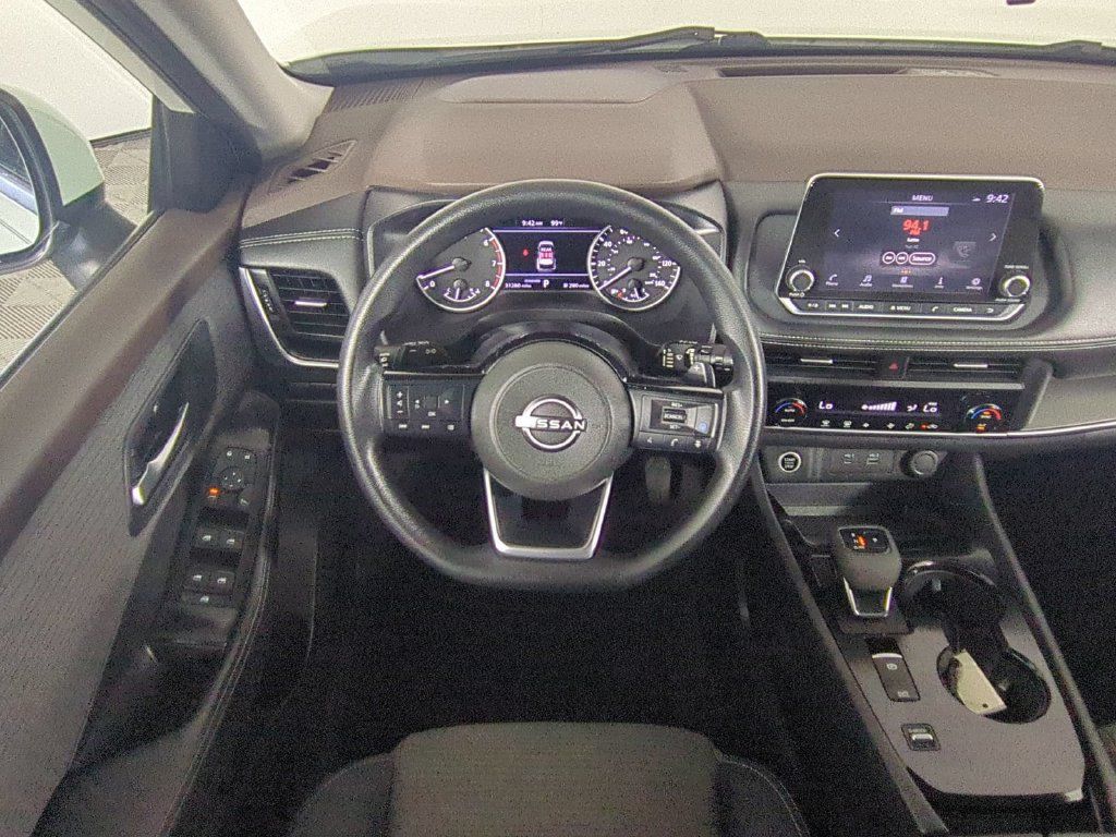 Used 2023 Nissan Rogue SV FWD image 18