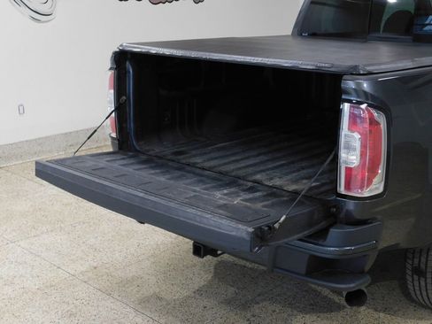 Used 2016 GMC Canyon SLE w/ All Terrain Package AWD/4WD image 79