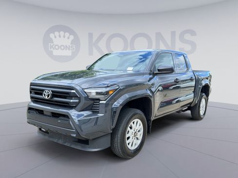 Used 2024 Toyota Tacoma SR w/ SR Upgrade Package AWD/4WD image 5