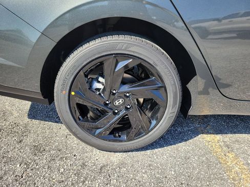 Used 2026 Hyundai Elantra Sport w/ Cargo Package image 5