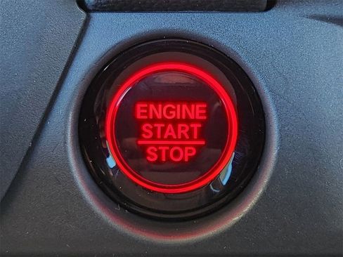 New 2025 Honda Pilot EX-L image 17