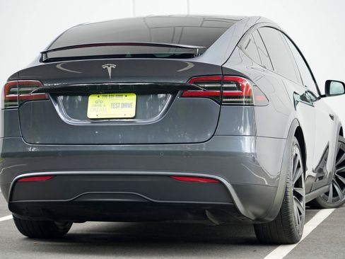 Used 2023 Tesla Model X AWD/4WD image 5