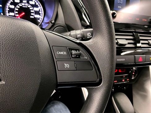 Used 2023 Mitsubishi Eclipse Cross SE image 24