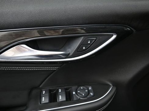 Used 2022 Buick Envision Preferred image 11