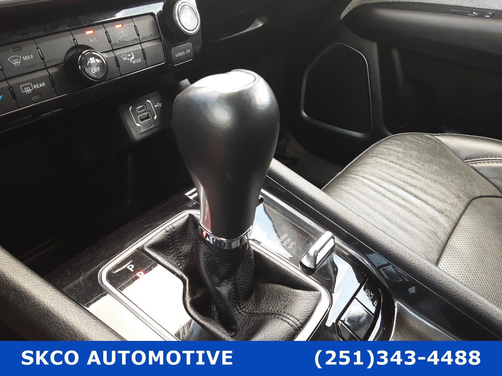 Used 2022 Jeep Compass Latitude w/ Mopar Graphics Package AWD/4WD image 23