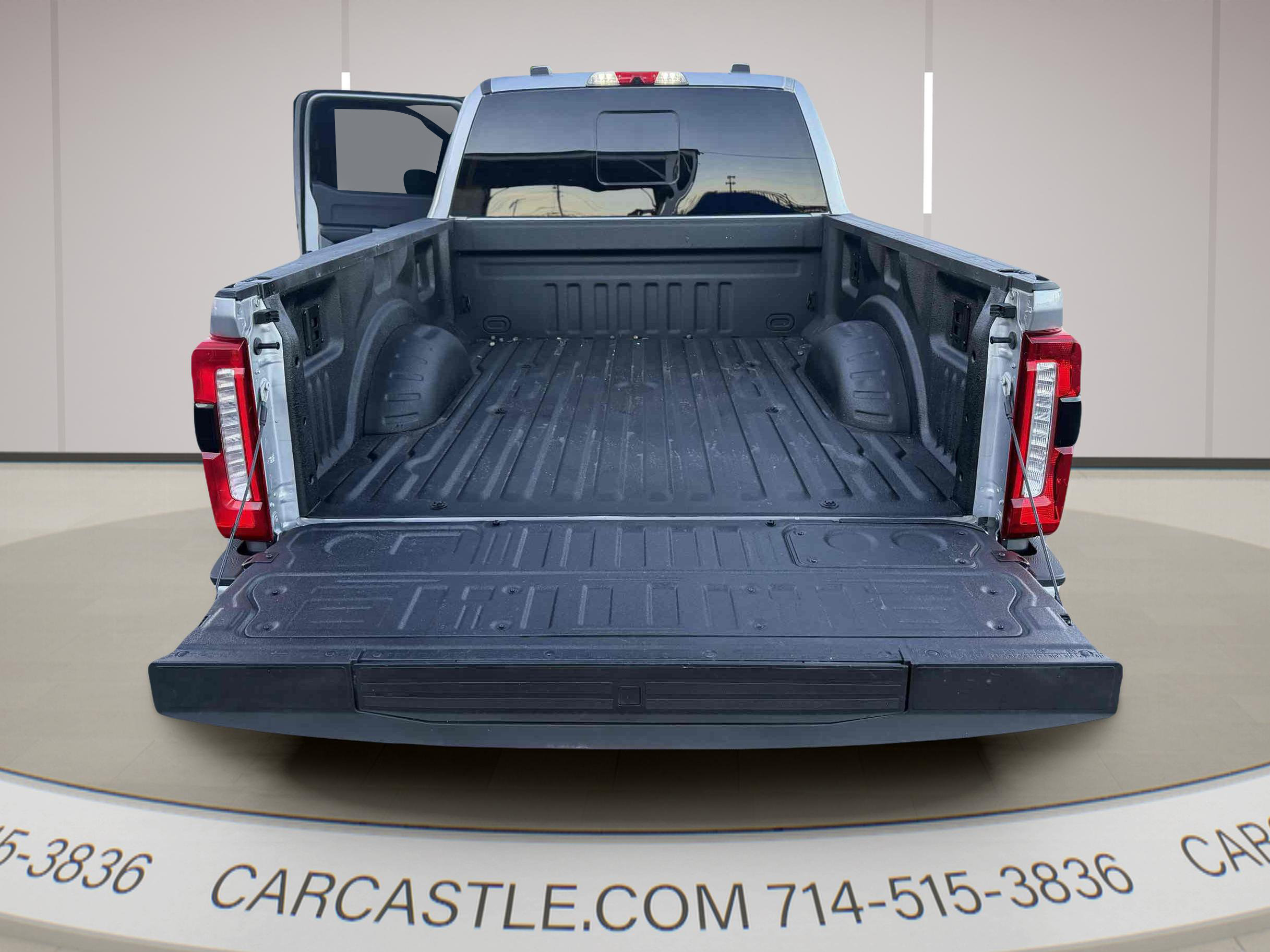 Used 2024 Ford F250 XL w/ STX Appearance Package AWD/4WD image 9