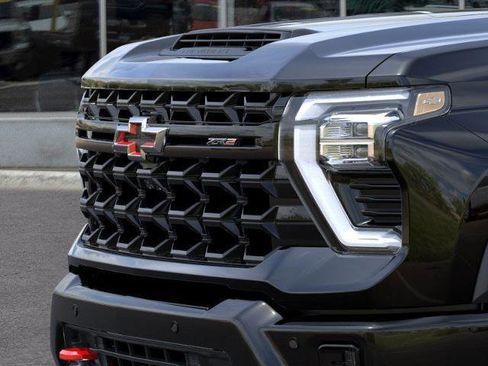 New 2026 Chevrolet Silverado 2500 ZR2 image 13