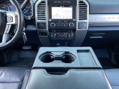 Used 2017 Ford F350 Lariat w/ FX4 Off-Road Package image 16