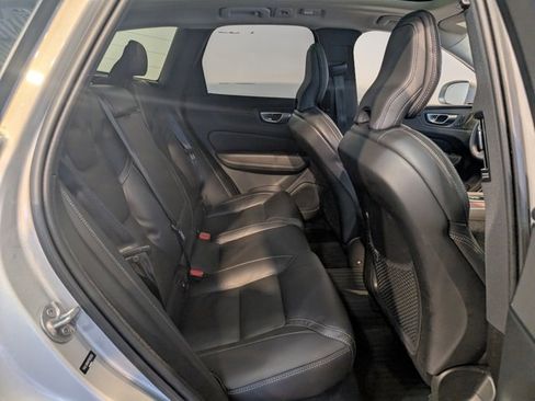 Used 2023 Volvo XC60 B5 Ultimate w/ Climate Package image 25