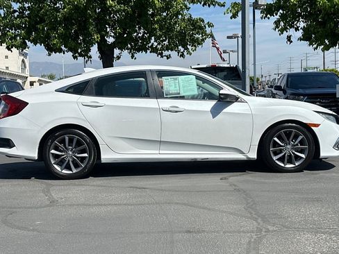 Used 2019 Honda Civic EX image 3