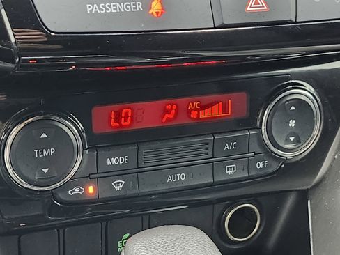 Used 2022 Mitsubishi Eclipse Cross ES image 27